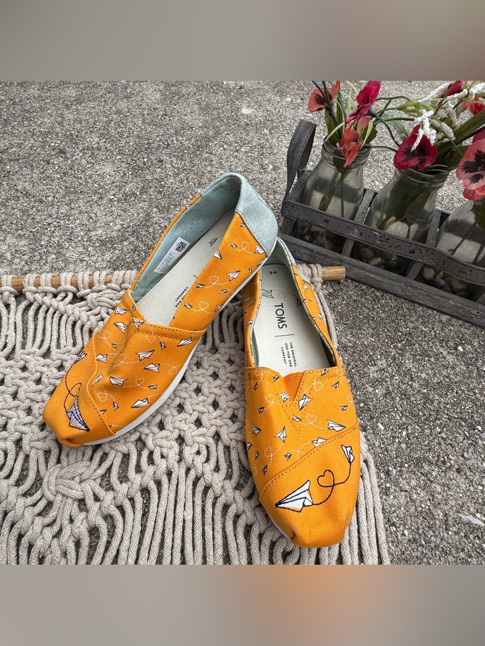 Toms Slip-on Shoes Women’s Size 6